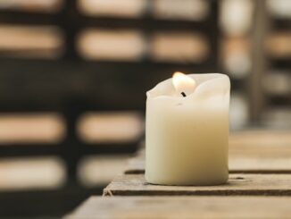wholesale candle supplies in Ontario
